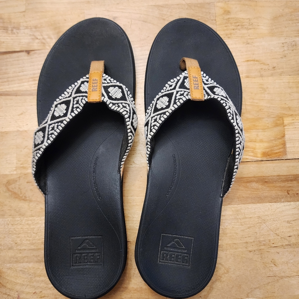 Reef thong sandals